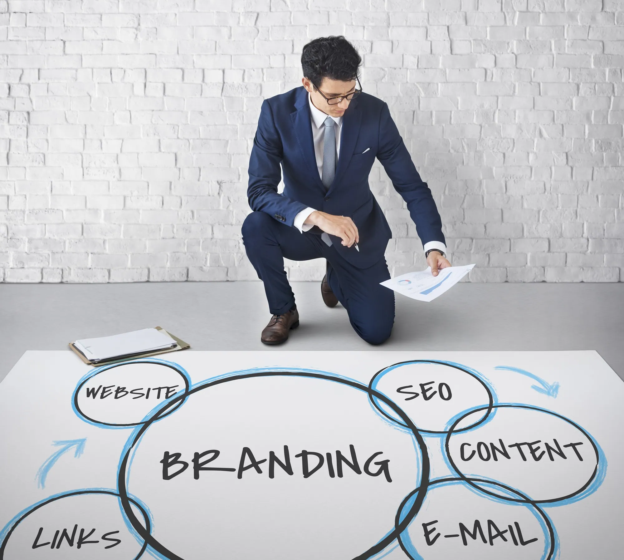 Building a Brand on Social Media Course QLS Level 1